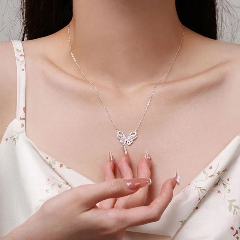 COLLAR MARIPOSA CON TACHUELAS PLATA 925 - PR0575