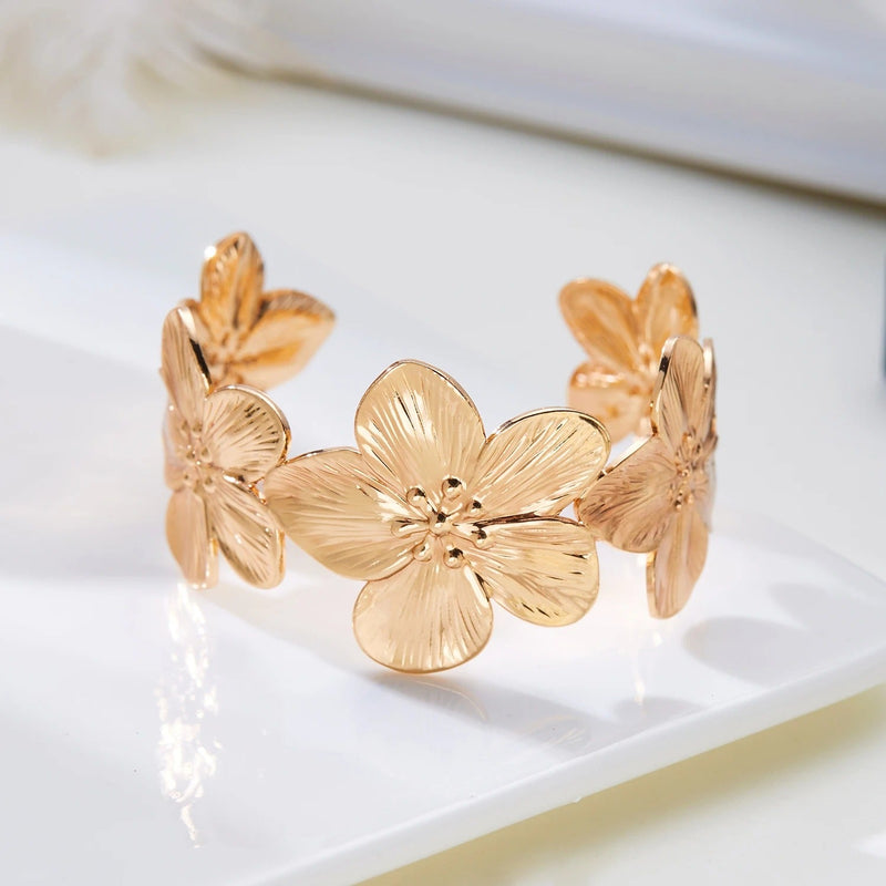 PULSERA DE FLORES BAÑADAS EN ORO 18K - PLSI034
