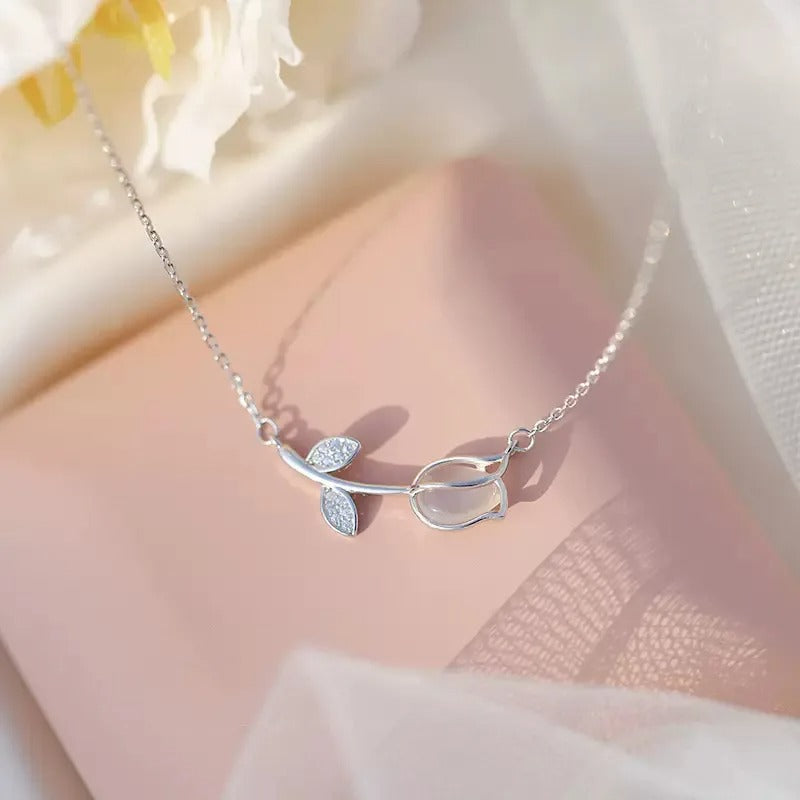 COLLAR TULIPÁN CON TACHUELAS PLATA 925 - PR0741