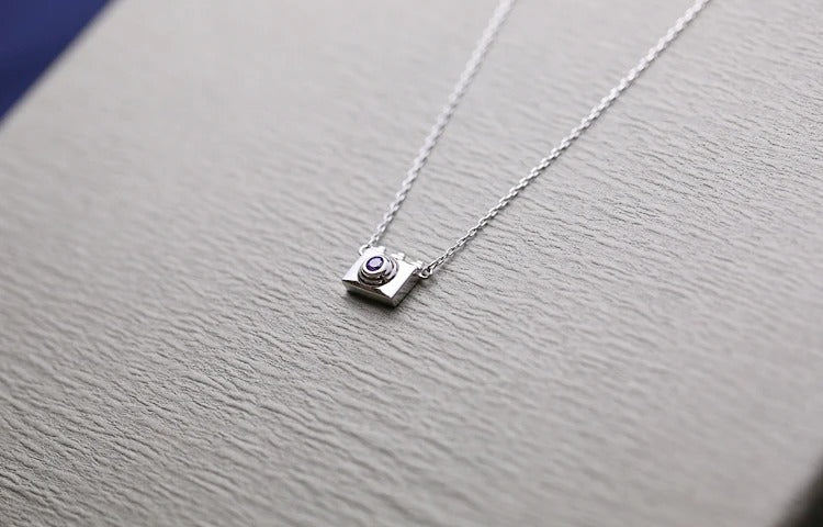 COLLAR CÁMARA PLATA 925 - PR0572