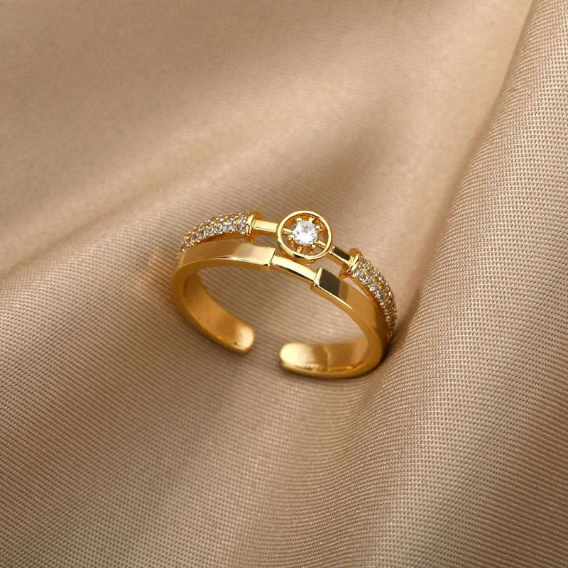ANEL AJUSTÁVEL ZIRCÔNIAS CRAVEJADO BANHADO EM OURO 18K - AN127