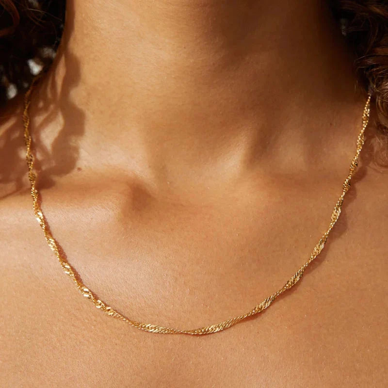 CADENA RETORCIDA DE 45CM CHAPADA EN ORO 18K - COR299