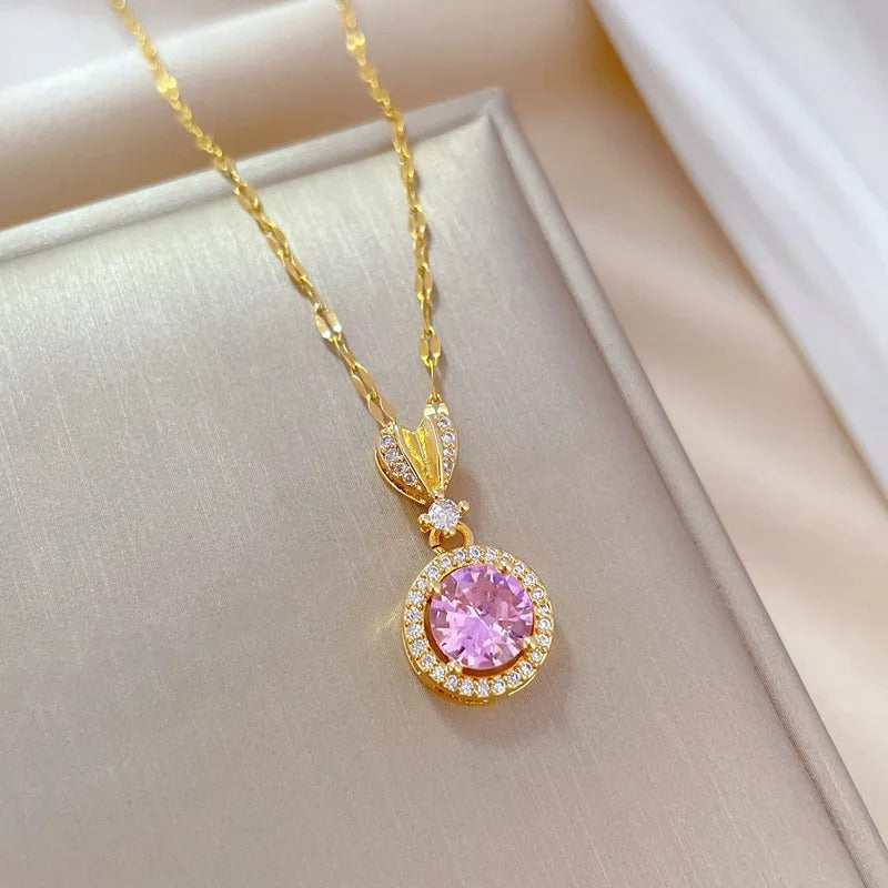 CONJUNTO DE CRISTALES ROSAS BAÑADO EN ORO 18K - CONJ180
