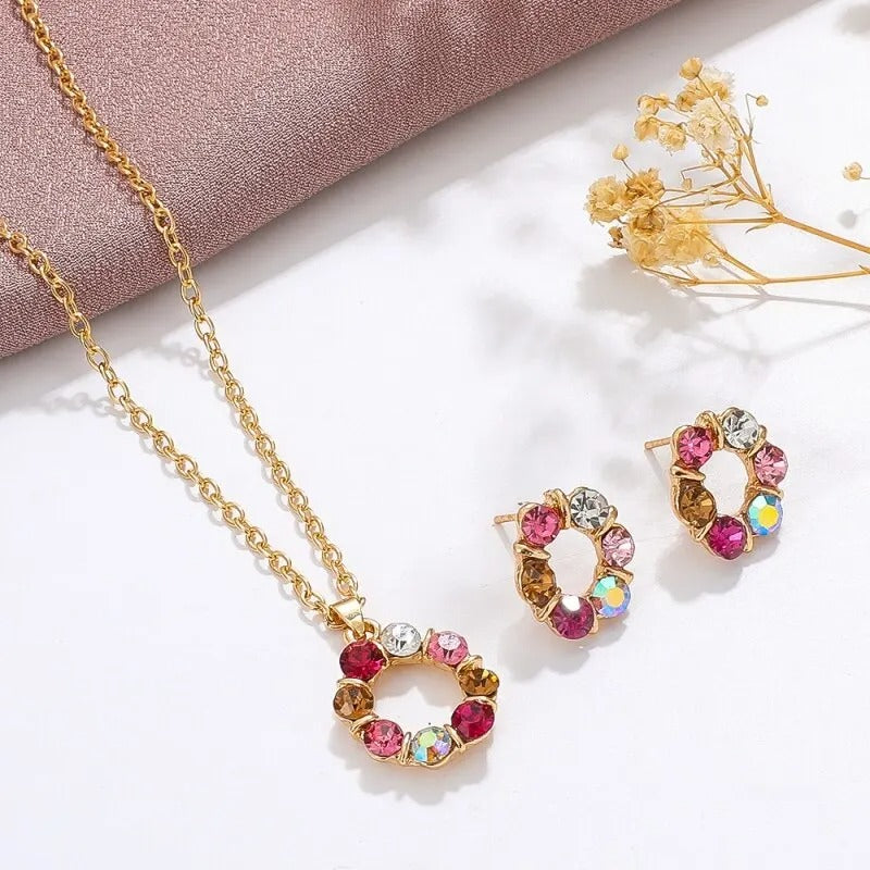CÍRCULO DE CIRCONITAS ENGASTADO EN ORO 18K - CONJ878
