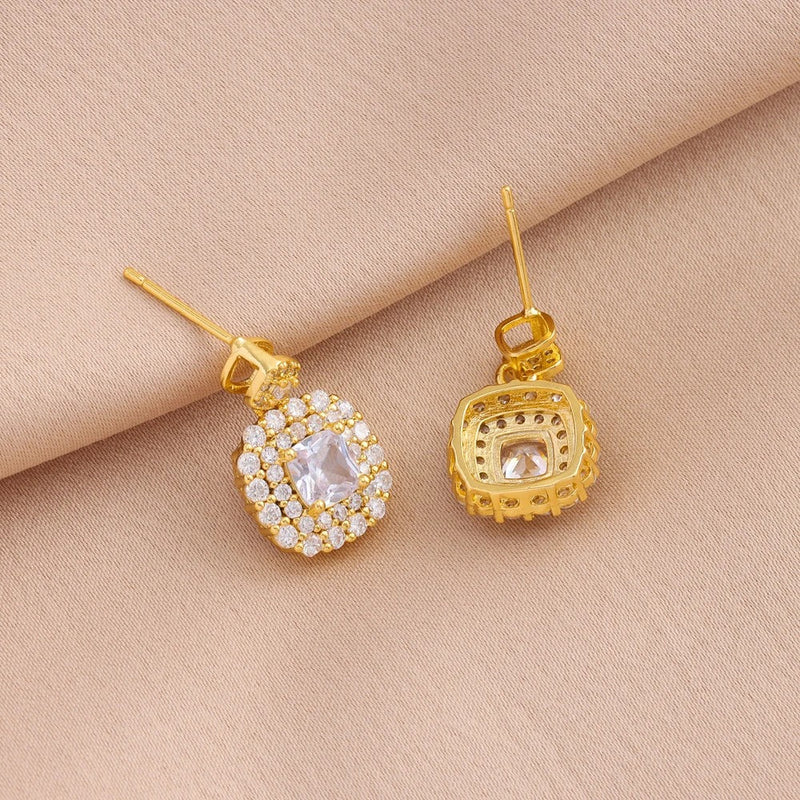 CONJUNTO DE CRISTALES BAÑADO EN ORO 18K - CONJ137