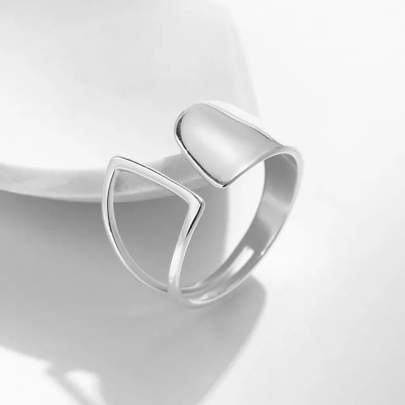 ANILLO AJUSTABLE ESTILO HUECO PLATA 925 - ANP350
